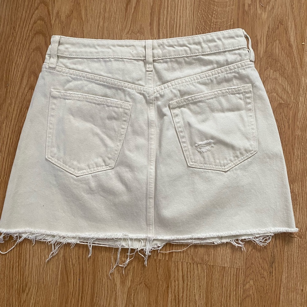 We The Free 5 button up distressed denim skirt - Picture 3 of 4